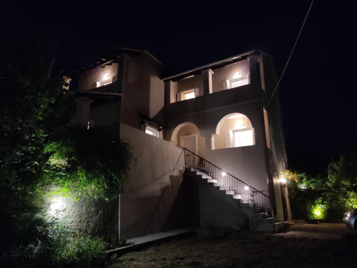 Holiday home Olive Hill House *